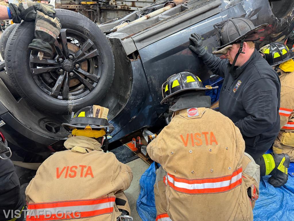 Westchester County Fire Training Instructor Jon Mackey reviewing stabilization techniques using a TL-9 during our &ldquo;Pinned and Burning&rdquo; Drill &ndash; 03/16/26