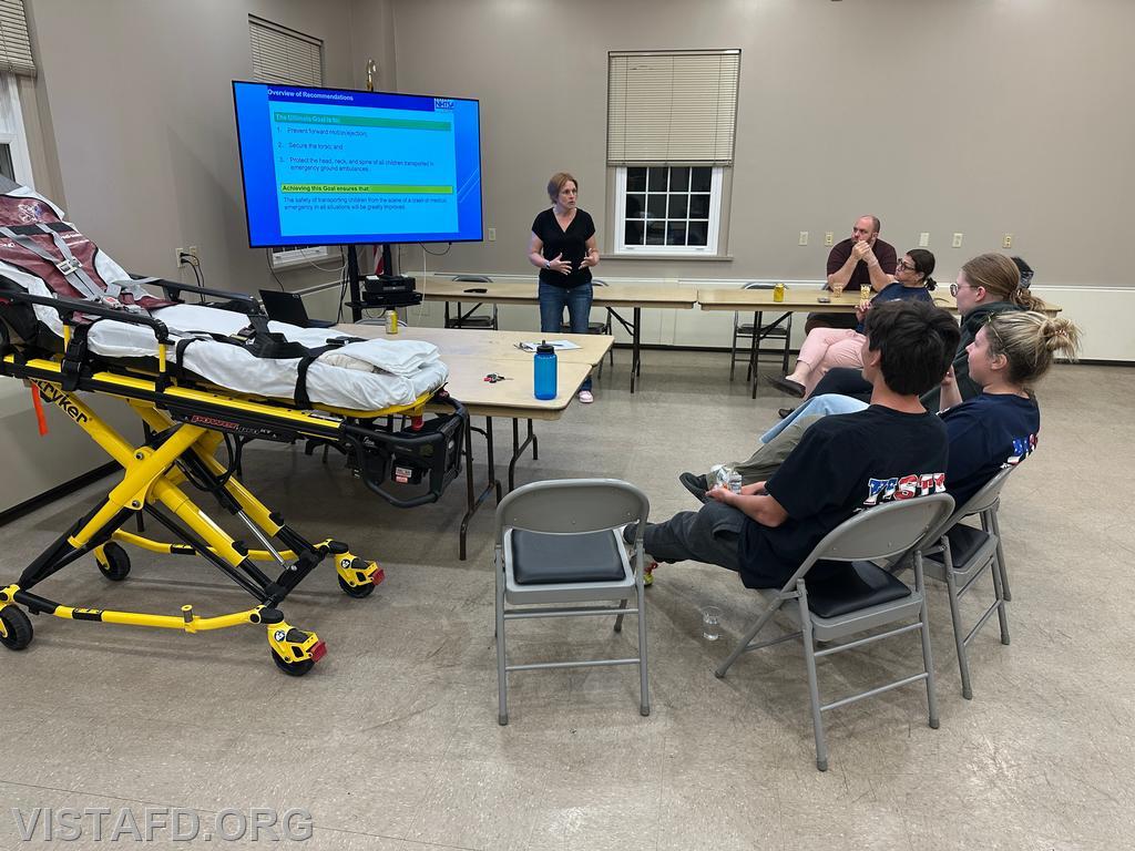CIC Dani Garavito discusses &quot;Pediatric Emergencies&quot; with Vista EMS personnel - 04/28/25