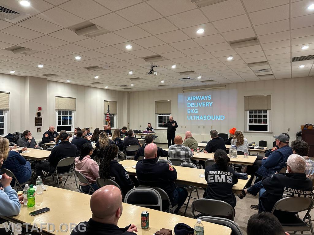 Former Vista FF/EMT, Dr. Duncan Grossman, giving an overview of the &quot;Hands-On Skills with New York City Emergency Room Doctors&quot; drill - 10/30/23