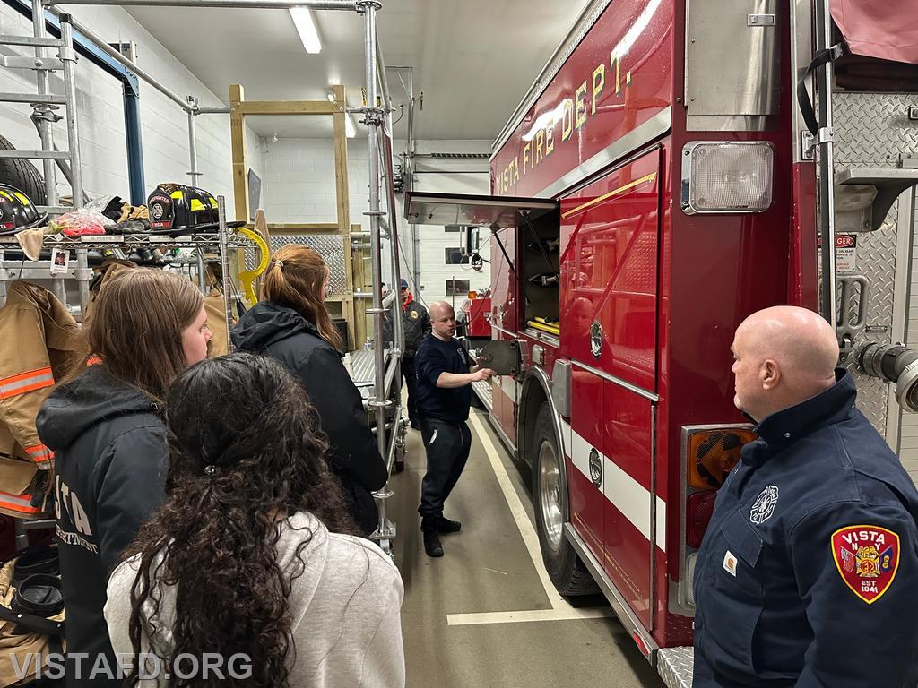 Foreman Ryan Ruggiero conducting an overview of Engine 142 - 02/24/25