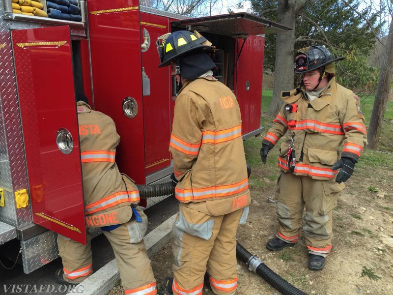 Vista Firefighters practice pumping operations with Rescue 13