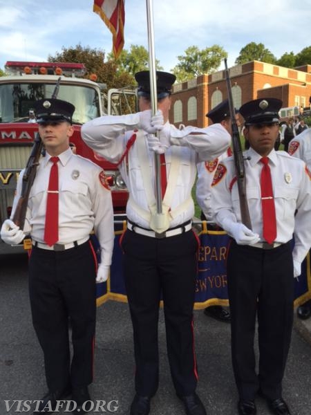 Vista FD participates in 2015 Katonah Parade - Vista Fire Department